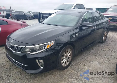 2018 Kia Optima S z USA, uszkodzony, nr VIN 5XXGT4L38JG246863
